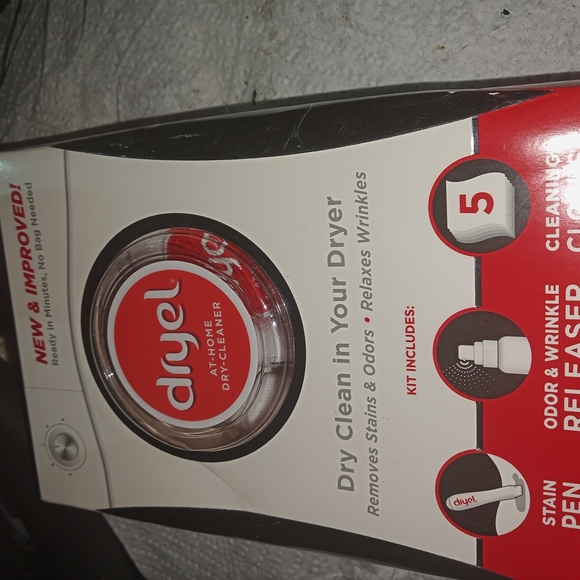 Red Circular Mobile Accessory - Picture 1 of 4